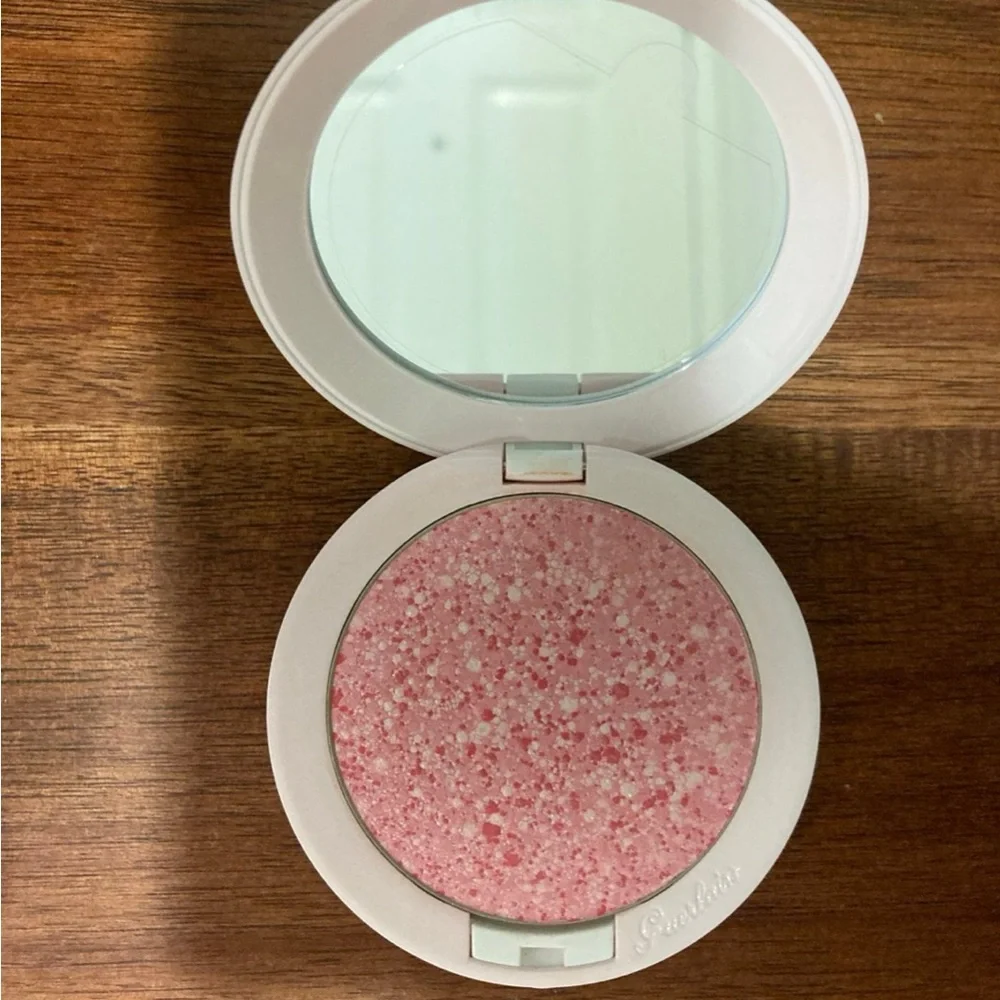 GUERLAIN meteorites happy